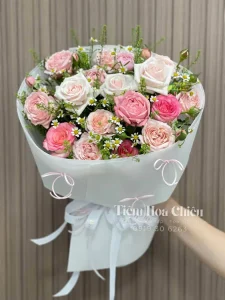 Đặt hoa tốt nghiệp thể hiện sự quan tâm và gặt hái được nhiều thành công trong tương lai.