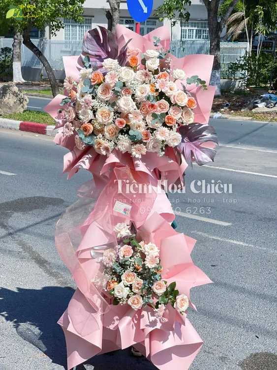 Đặt hoa mừng khai trương bạc liêu lời chúc may mắn, mang theo niềm tin vào sự khởi đầu thành công của gia chủ.