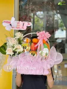 Giỏ trái cây quà tặng bạc liêu chất lượng cao, dịch vụ tận tâm, giao hàng nhanh chỉ với 30 phút.