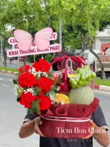 Giỏ trái cây quà tặng tinh tế chúc mừng khai trương mang lại may mắn và thịnh vượng.