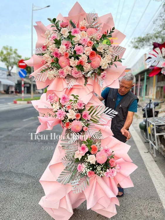 Đặt hoa mừng khai trương bạc liêu đại diện cho tình cảm, sự trân trọng và lời chúc khai trương hồng phát.