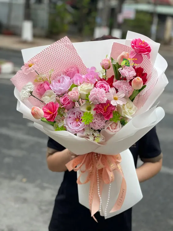 Hoa sáp mùi hương tinh khiết, dịu nhẹ thiết kế sang trọng, hiện đại được ưa chuộng nhất 2026.