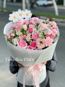 Đặt hoa sinh nhật giúp bạn biến mọi khoảnh khắc sinh nhật trở nên đáng nhớ và tràn đầy cảm xúc.