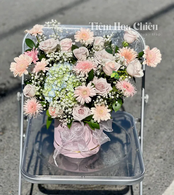 Đặt hoa sinh nhật giúp bạn biến mọi khoảnh khắc sinh nhật trở nên đáng nhớ và tràn đầy cảm xúc.