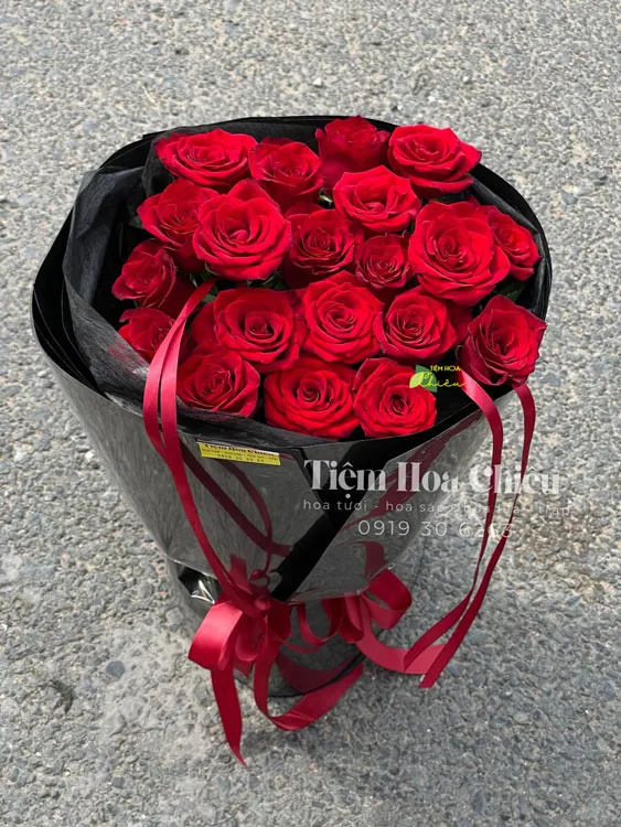 Shop hoa tươi Bạc Liêu - Thiết kế bó hoa tươi độc đáo biểu tượng cho tình cảm, niềm vui, sự tôn trọng dành cho đối phương.