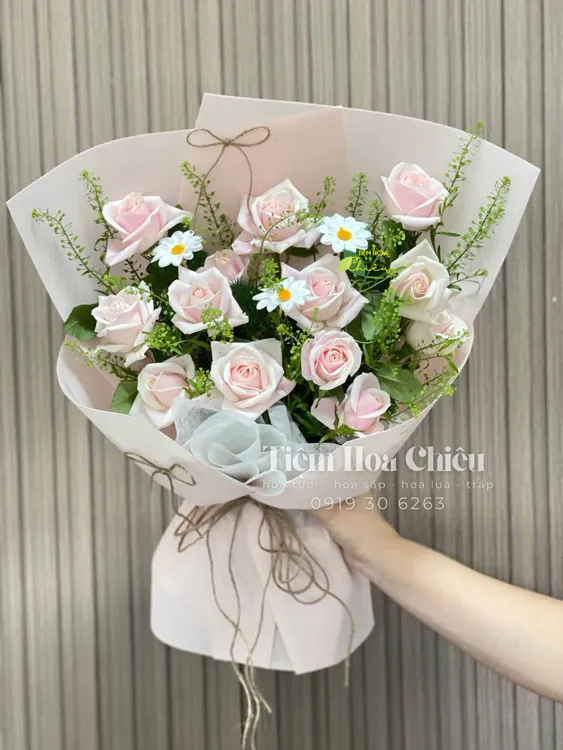 Đặt hoa tươi sinh nhật thiết kế đẹp mắt, ấn tượng, luôn bắt kịp xu thế mới nhất năm 2026.