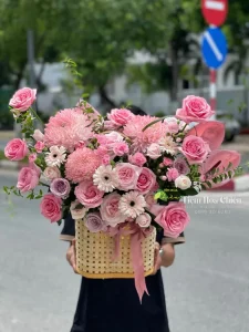 Cửa hàng hoa bạc liêu - Đặt giỏ hoa tươi mang đến thiết kế hoa độc đáo, tinh tế và phù hợp với mọi yêu cầu của khách hàng.