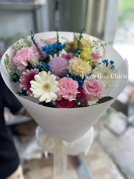 Đặt hoa sinh nhật tươi thắm mang sức mạnh kỳ diệu chạm đến trái tim và lưu giữ những khoảnh khắc hạnh phúc khó quên.