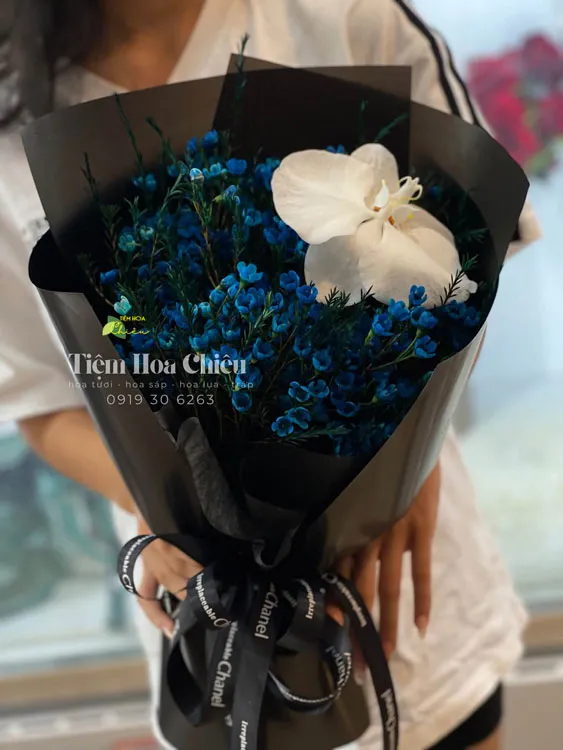 Đặt hoa sinh nhật tươi thắm mang sức mạnh kỳ diệu chạm đến trái tim và lưu giữ những khoảnh khắc hạnh phúc khó quên.