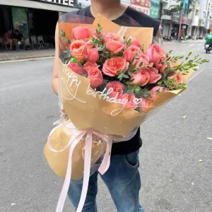 Đặt hoa sinh nhật tươi thắm mang sức mạnh kỳ diệu chạm đến trái tim và lưu giữ những khoảnh khắc hạnh phúc khó quên.