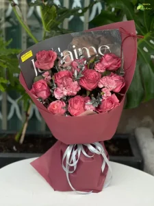 Shop hoa bạc liêu - Đặt bó hoa tươi tôn lên vẻ đẹp sang trọng, tinh tế, lựa chọn yêu thích của nhiều khách hàng khi làm quà tặng.