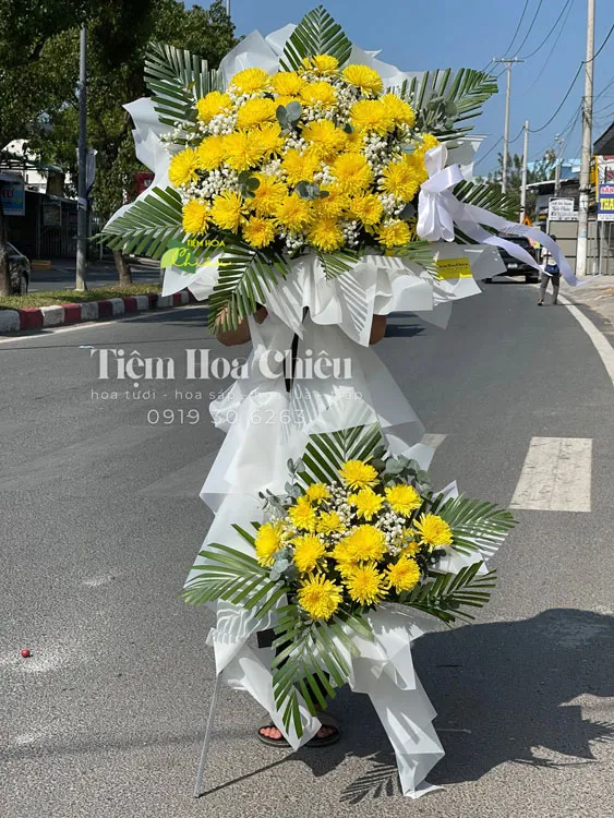Đặt vòng hoa viếng Bạc Liêu mang thông điệp về lòng biết ơn, sự kính trọng và tri ân với đóng góp đầy ý nghĩa của người quá cố.