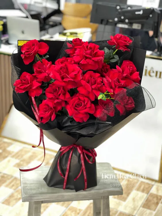 Đặt hoa ngày phụ nữ Việt Nam 20 10 món quà thể hiện sự biết ơn, lòng kính trọng cùng lời chúc sức khỏe từ tâm.