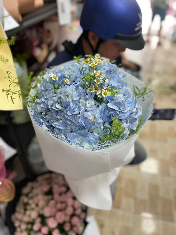 Cửa hàng hoa bạc liêu - Đặt bó hoa tươi điểm nhấn hoàn hảo để thể hiện sự trân trọng và tinh tế của người tặng.