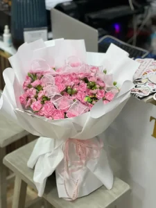 Cửa hàng hoa bạc liêu - Đặt bó hoa tươi điểm nhấn hoàn hảo để thể hiện sự trân trọng và tinh tế của người tặng.